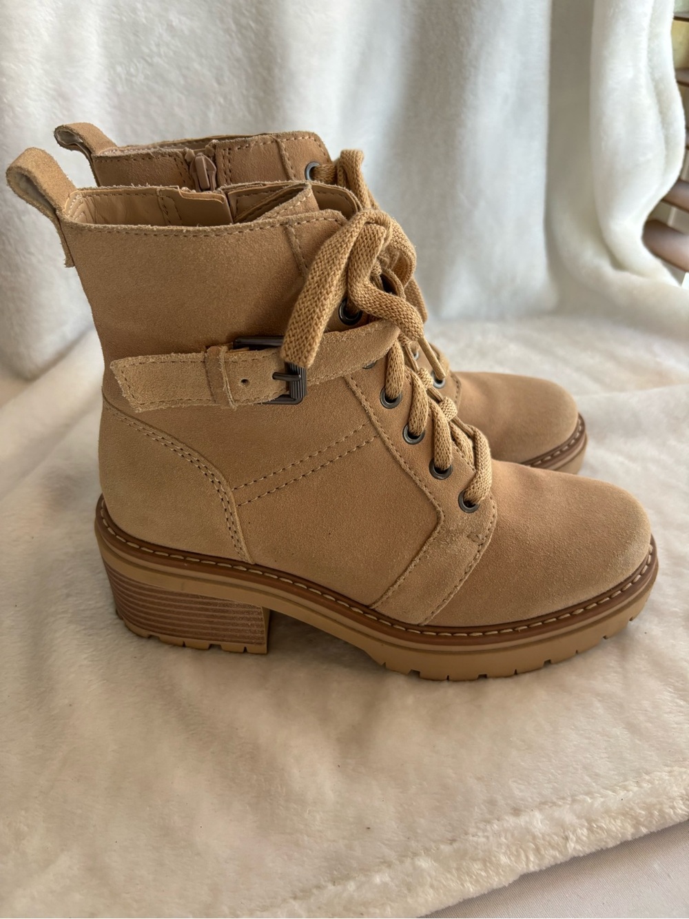 Naturalizer Womens Jac Tan Suede Combat & Lace-up Boots Size 6.5